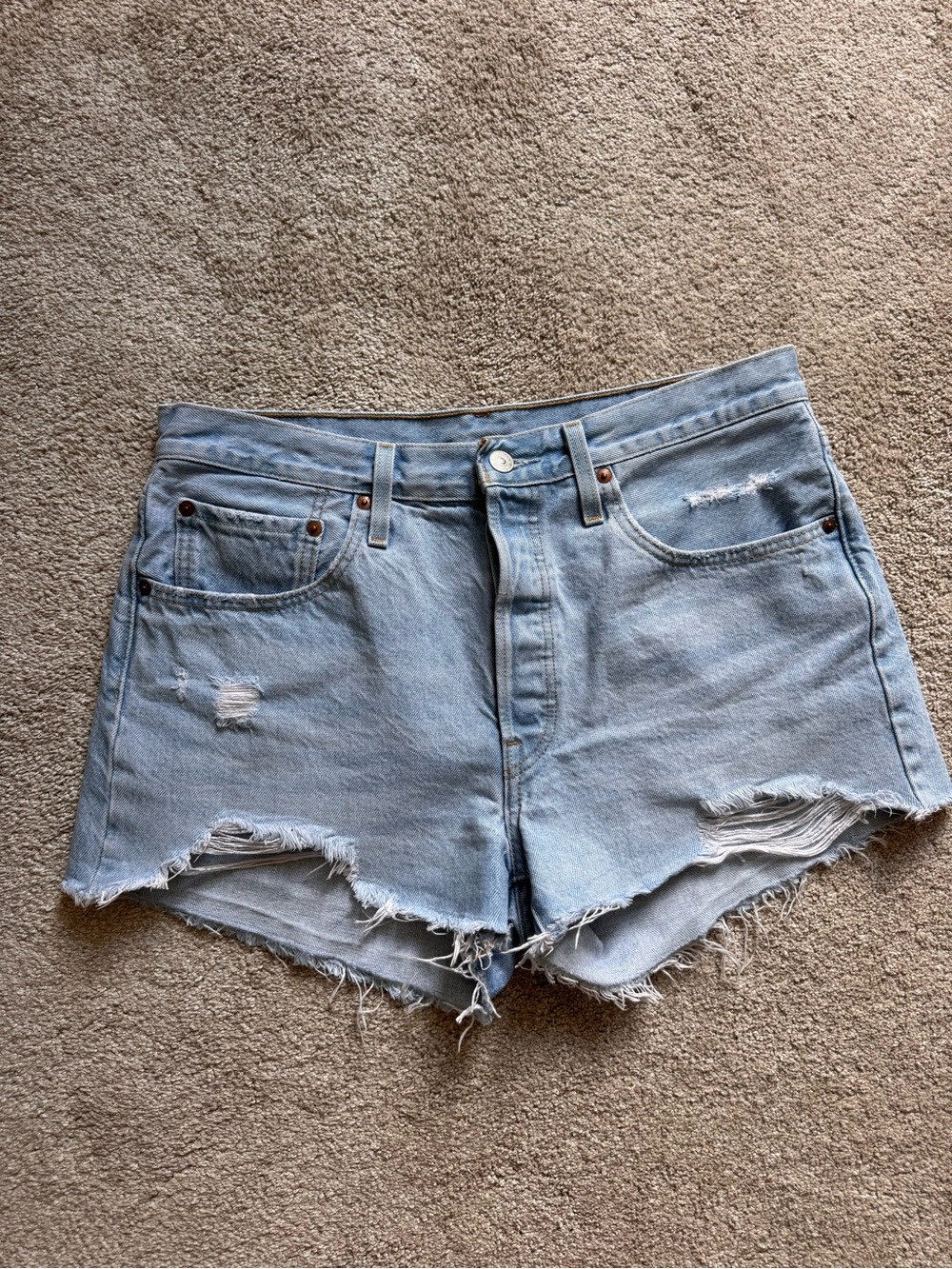 Levi’s 501 denim shorts 31